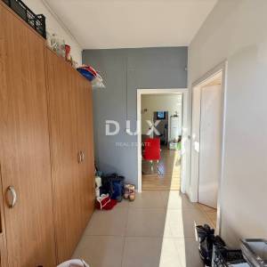 VIŠKOVO, SROKI - 1S+DB s lijepom terasom i GARAŽOM!