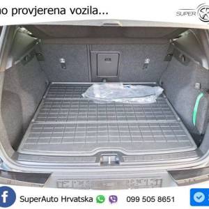 Volvo XC40 1.5 T3 Momentum Pro 163 KS, 360°+KEY+GR SJED+VIRT+LANE