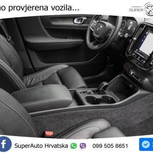 Volvo XC40 1.5 T4 Aut. Core 129 KS, KAM+GR SJED