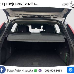 Volvo XC40 1.5 T4 Aut. Essential 211 KS, KAM+VIRT+GR SJED+LED+LANE