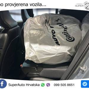 Volvo XC40 2.0 B4 AWD Aut. R Design 197 KS, KAM+LED+GR SJED+VIRT+LANE