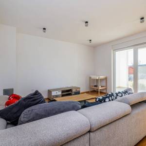 VRBNIK - Montažna kuća s pogledom na more