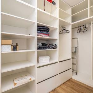 VRBNIK - Montažna kuća s pogledom na more