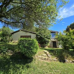 Vrhunska lokacija ! 1 red do mora !