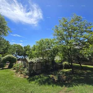 Vrhunska lokacija ! 1 red do mora !