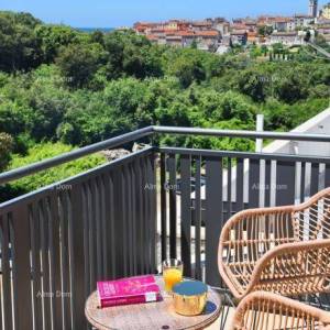 Vrsar, dva stana ukupne stambene površine  180,00 m²