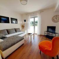 Vrsar, dva stana ukupne stambene površine  180,00 m²