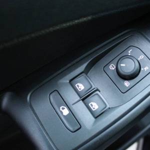 VW Caddy 2.0 TDi 122ks *KAMERA*