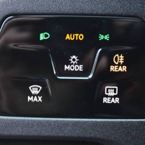 VW Caddy 2.0 TDi 122ks *KAMERA*