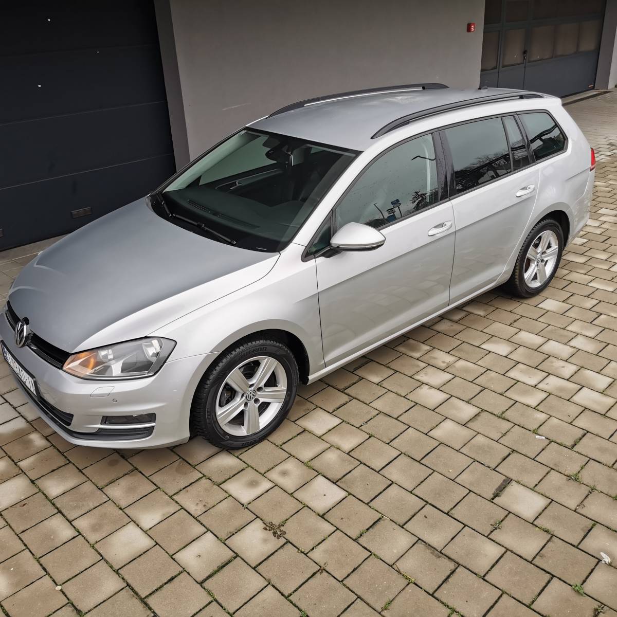 VW GOLF 7 VARIANT VII 1.6 TDI 105ksFULL OPREMANOVE GUMEMASAŽA8900€