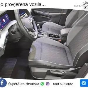 VW Golf 8 1.5 TSI 150 KS, ACC+LED+GR SJED+VIRT