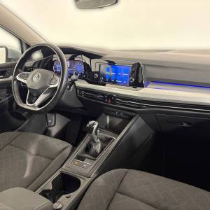 VW Golf 8 2.0 TDI LIFE - 3 godine jamstva