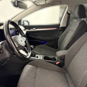 VW Golf 8 2.0 TDI LIFE - 3 godine jamstva