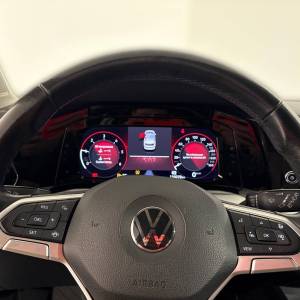 VW Golf 8 2.0 TDI LIFE - 3 godine jamstva