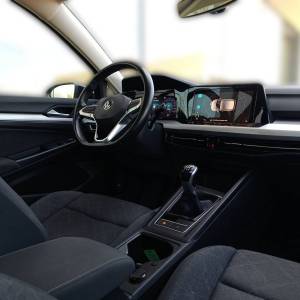 VW Golf 8 2.0 TDI LIFE - 3 godine jamstva