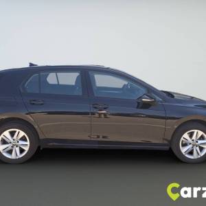 VW Golf 8 2.0 TDI LIFE - 3 godine jamstva