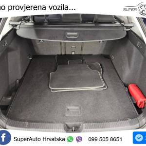 VW Golf 8 Variant 2.0 TDI Aut. Life 116 KS, ACC+LED+GR SJED+PANO+VIRT+ASIST