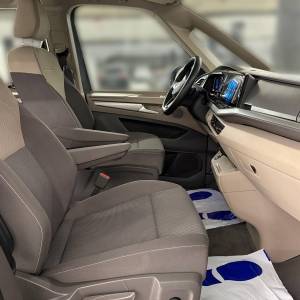 VW Multivan 2.0 TDI Life DSG