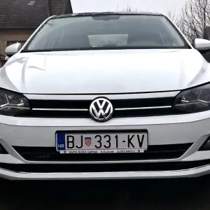 VW Polo 1,0 TSI HIGHLINE - PRVI VLASNIK