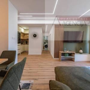 Zadar Borik novouređeni i namješteni stan 70 m2