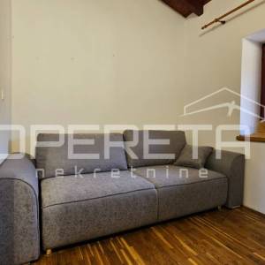 Zadar, Crno - Kamena kuća s konobom i velikom okućnicom