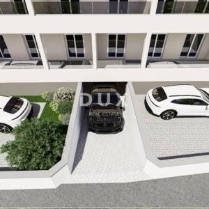 ZADAR – CRVENE KUĆE - Dvosobni stan, garaža + parking!