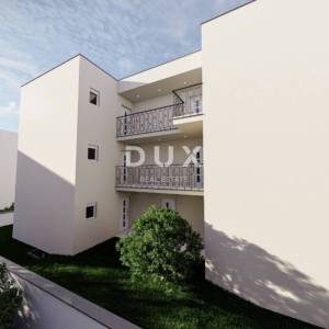 ZADAR – CRVENE KUĆE - Dvosobni stan, garaža + parking!