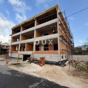 ZADAR – CRVENE KUĆE - Stan 64m², garaža + parking!