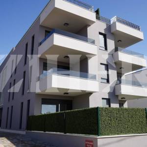 ZADAR, DIKLO, STAN NA DRUGOM KATU S VELIKOM KROVNOM TERASOM, NOVOGRADNJA, 2025 G.