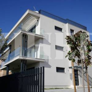 ZADAR, KOŽINO, PENTHOUSE SA VELIKOM KROVNOM TERASOM, PREKRASAN POGLED