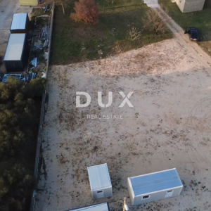 ZADAR, MURVICA - Zemljište uz cestu na top lokaciji za najam!