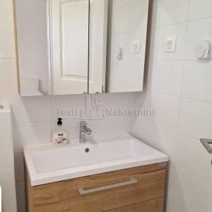 ZADAR -PETRČANE- MEDITERANSKA KUĆA S BAZENOM 70m od MORA