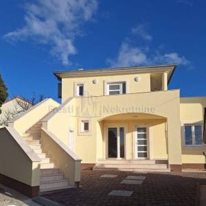 ZADAR -PETRČANE- MEDITERANSKA KUĆA S BAZENOM 70m od MORA