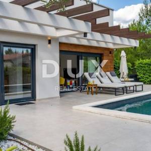 ZADAR, PRIDRAGA - Luksuzna vila s bazenom u blizini mora