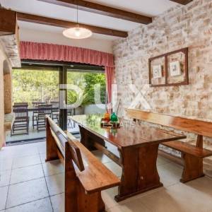 ZADAR, PRIDRAGA - Luksuzna vila s bazenom u blizini mora