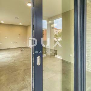 ZADAR, PRIVLAKA - Stan s okućnicom u novogradnji. BLIZINA MORA!