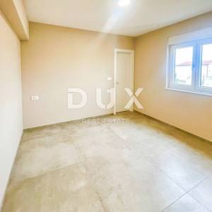 ZADAR, PRIVLAKA - Stan s okućnicom u novogradnji. BLIZINA MORA!