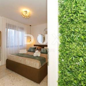 ZADAR, RTINA - opremljen stan sa okućnicom u blizini mora