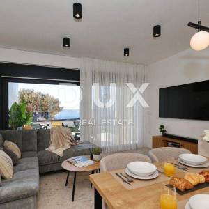 ZADAR, RTINA - opremljen stan sa okućnicom u blizini mora