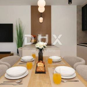 ZADAR, RTINA - opremljen stan sa okućnicom u blizini mora