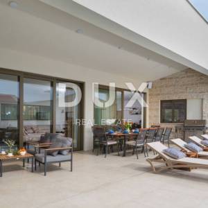 ZADAR, SMOKOVIĆ - Luksuzna kuća za odmor