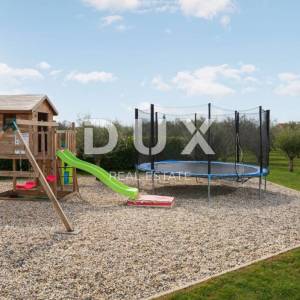 ZADAR, SMOKOVIĆ - Luksuzna kuća za odmor