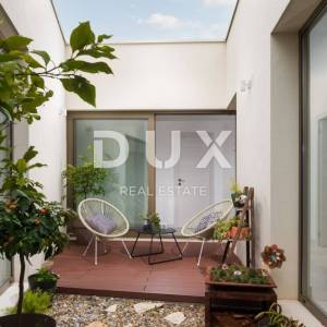 ZADAR, SMOKOVIĆ - Luksuzna kuća za odmor