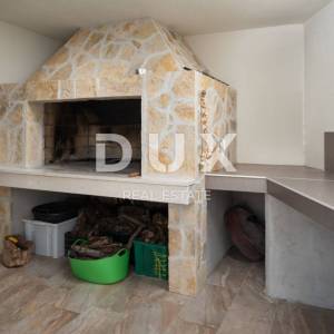 ZADAR, SMOKOVIĆ - Luksuzna kuća za odmor