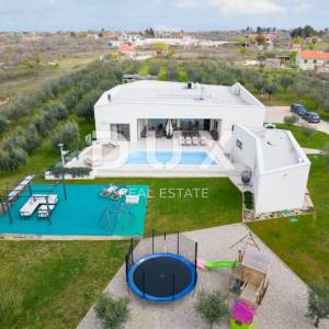 ZADAR, SMOKOVIĆ - Luksuzna kuća za odmor