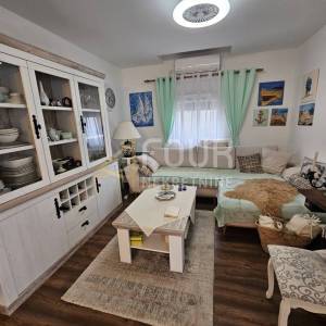 Zadar, Vodice, samostojeća kuća, 220m2