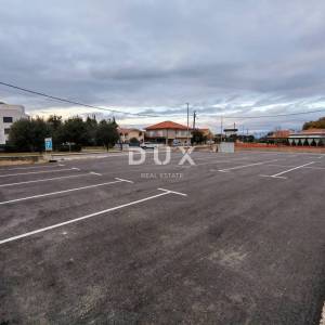 ZADAR, ZATON - Poznati uhodani restoran na prometnoj lokaciji s ogromnim parkingom!