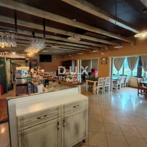 ZADAR, ZATON - Poznati uhodani restoran na prometnoj lokaciji s ogromnim parkingom!