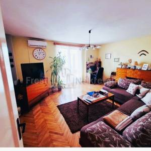 ZADARSKA RIVA - STAN 85m2, 1. kat, 1.red do mora