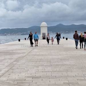 ZADARSKA RIVA - STAN 85m2, 1. kat, 1.red do mora